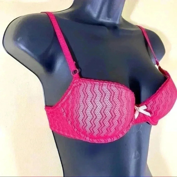 Elle Macpherson Intimates Pink Chevron Crochet Bra - Picture 4 of 11